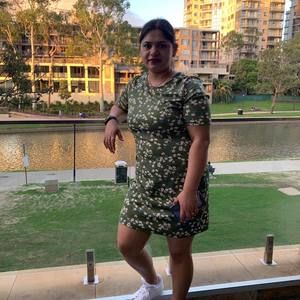 Meet your Posher, Deepa